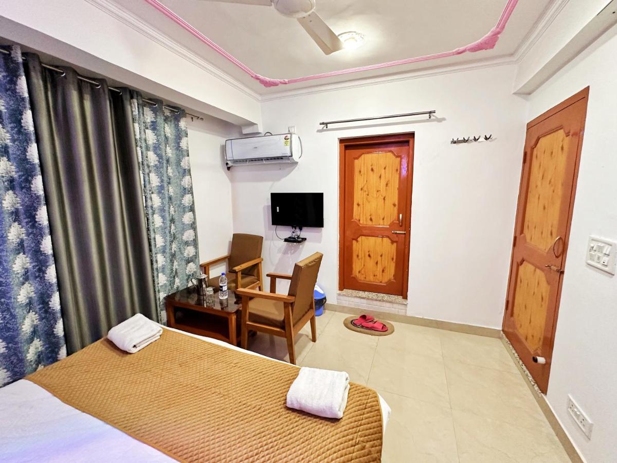 Roseline Inn Srīnagar Esterno foto