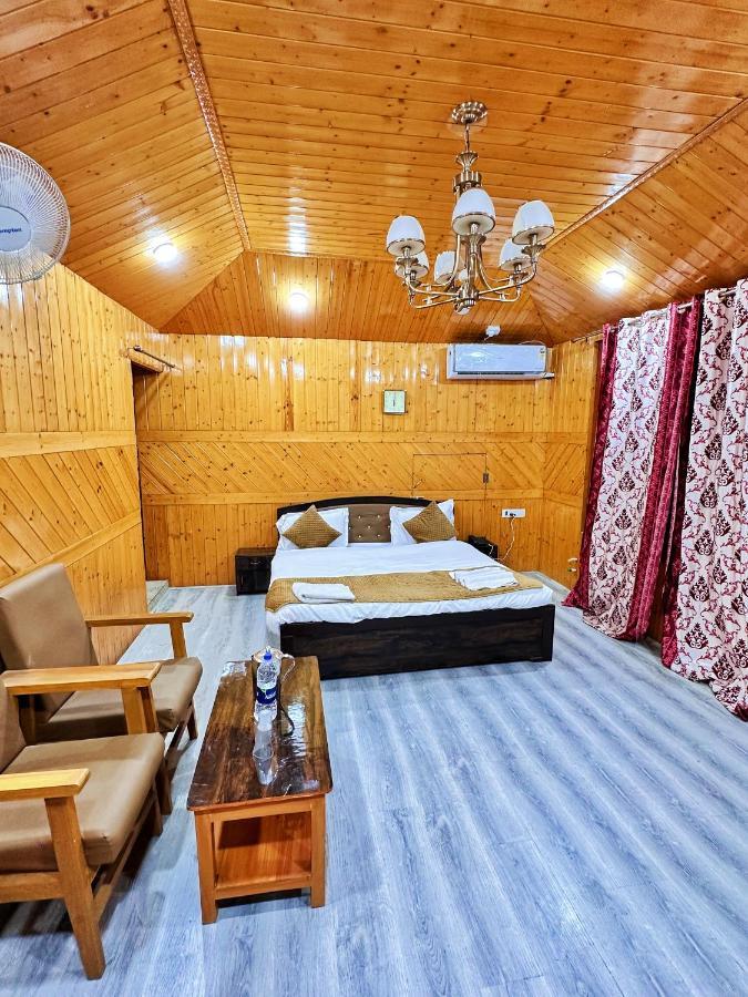 Roseline Inn Srīnagar Esterno foto